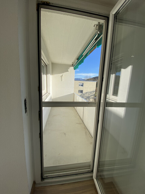 Privatverkauf! Höchst: 3,5 Zimmer & Balkon im 3. OG (ohne Lift), mit Fahrradkeller, Gartennutzung & Spielplatz