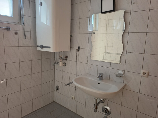 CHARMANTE GARCONNIERE MIT GARTENPLUS