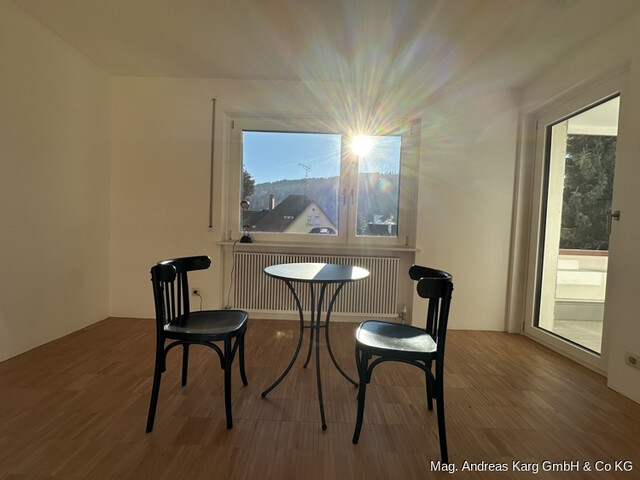 Wohnen in Bestlage: 4-Zimmer mit zwei Balkonen & Aussicht