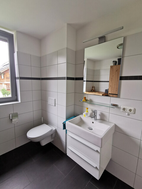 Helle große 2-Zimmerwohnung in Egg/Großdorf zu vermieten
