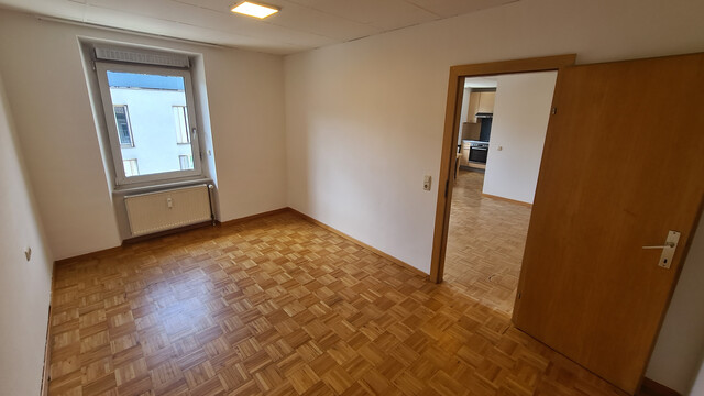 zentral gelegene 2 Zimmer Wohnung *provisionsfrei* BHFSTR 21