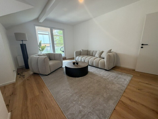 Stilvoll renovierte Wohnung in Lochau mit großzügiger Loggia und Bodenseeblick