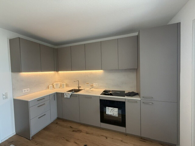 Stilvoll renovierte Wohnung in Lochau mit großzügiger Loggia und Bodenseeblick
