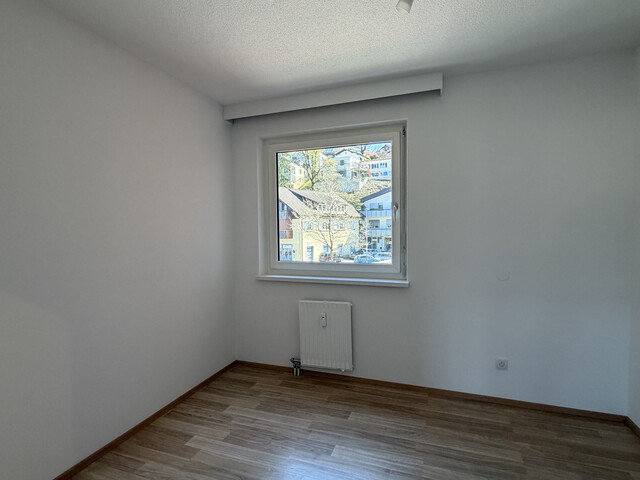 Geräumige 4-Zimmer-Wohnung mit Tiefgaragenplatz in Feldkirch-Tisis zu vermieten