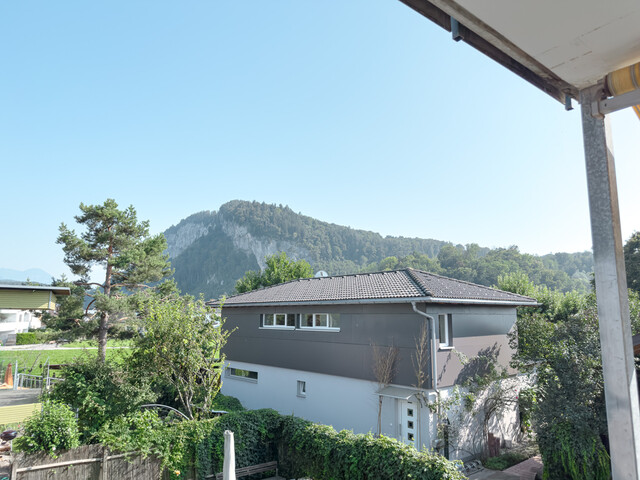 Charmante und gut geschnittene 4-Zimmer-Wohnung mit Tiefgaragenplatz in Mäder