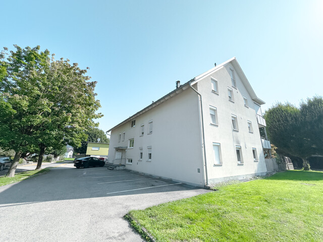 Charmante und gut geschnittene 4-Zimmer-Wohnung mit Tiefgaragenplatz in Mäder