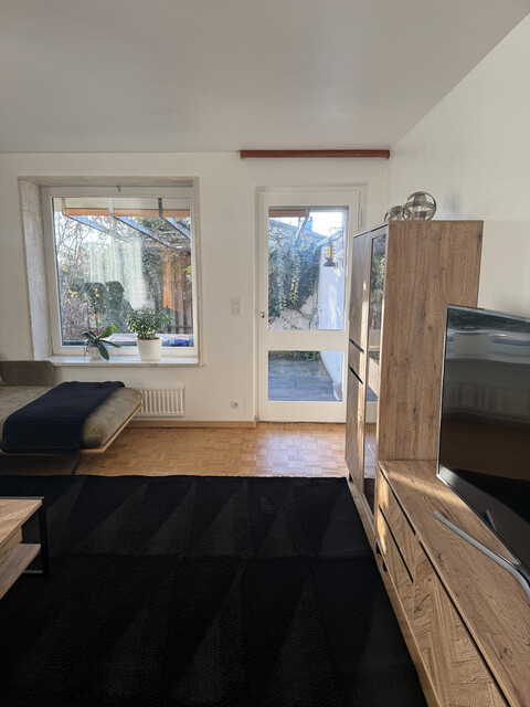 Geräumiges Haus mit Balkon, Garten, Abstellraum, Keller und Dachboden in ruhiger Lage