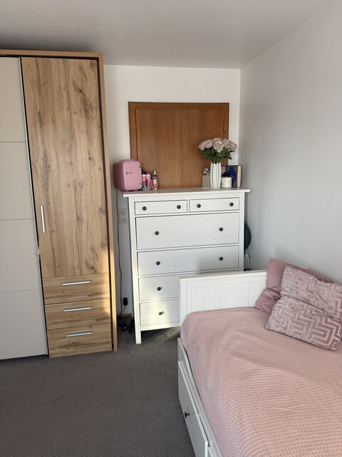 Geräumiges Haus mit Balkon, Garten, Abstellraum, Keller und Dachboden in ruhiger Lage