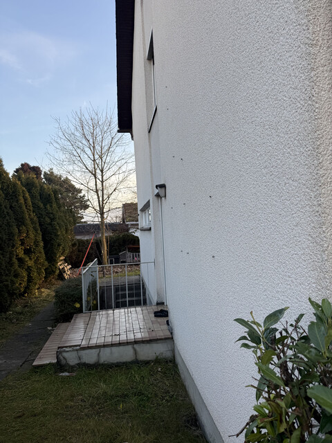 Geräumiges Haus mit Balkon, Garten, Abstellraum, Keller und Dachboden in ruhiger Lage