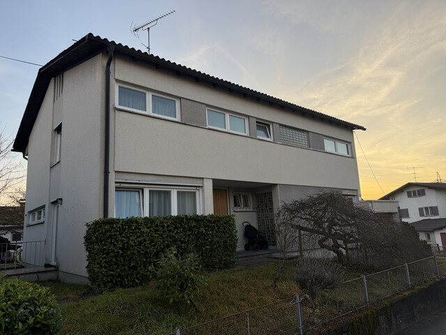 Geräumiges Haus mit Balkon, Garten, Abstellraum, Keller und Dachboden in ruhiger Lage