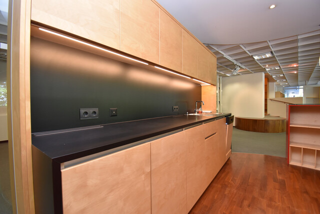 Attraktive Büro / Einzelhandelsfläche in bester Lage – Profitieren Sie von Kundenfrequenz!