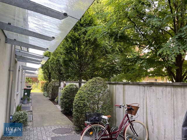 Modernes Wohnen mit Privatsphäre – Reihenhaus mit Garten & Dachterrasse in Lustenau!