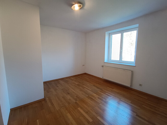 Charmante 3-Zimmer-Dachgeschosswohnung mit Ausblick auf den Gebhardsberg