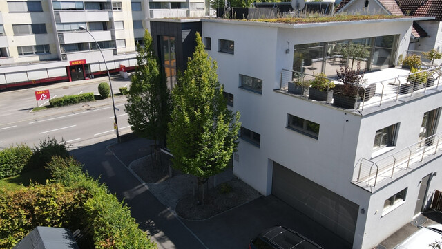 Wohn- und Geschäftshaus - Neuwertig in bester Werbelage