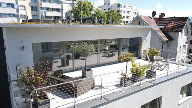 Wohn- und Geschäftshaus - Neuwertig in bester Werbelage