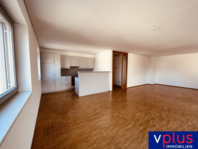 Zentral gelegene 3-Zimmer Wohnung mit sonnigem Balkon