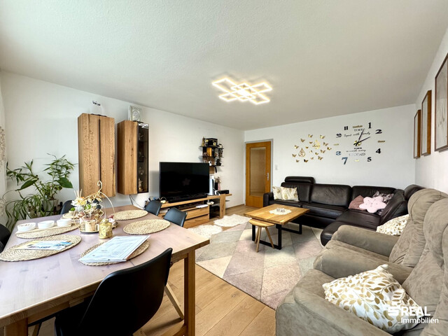 Modernisierte 4-Zimmerwohnung mit Balkon und Garagenbox