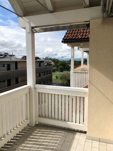 Gemütliche Dachgeschosswohnung mit Garage, Balkon, Garten und Extras!