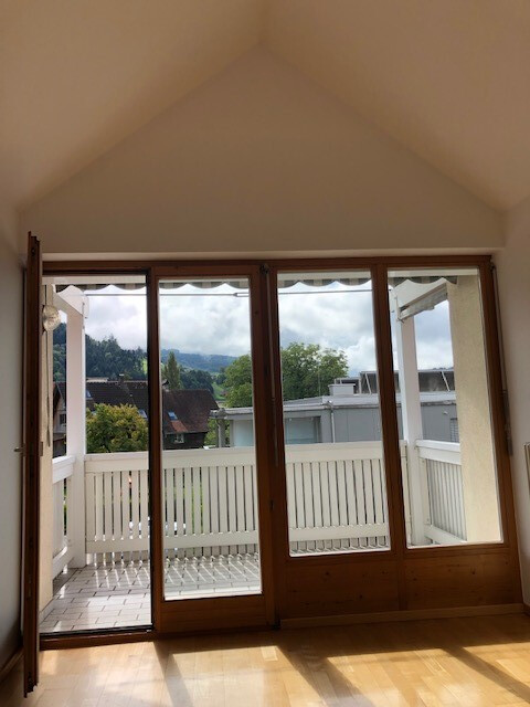 Gemütliche Dachgeschosswohnung mit Garage, Balkon, Garten und Extras!