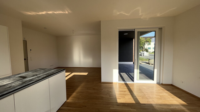 Hochwertige, Moderne und sehr helle 4-Zimmer-Wohnung in zentraler Lage