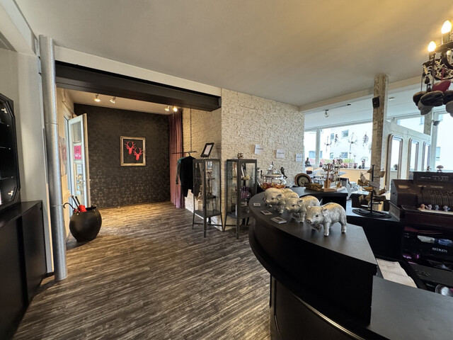 Industrial Flair – vielseitig nutzbarer Friseursalon, inkl. Lager & Parkplätzen in Wolfurt