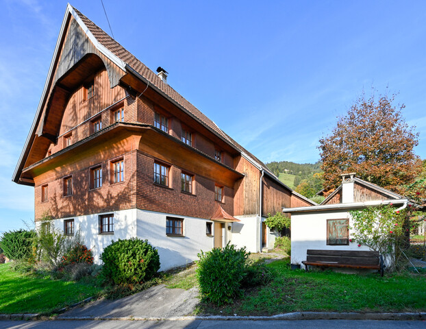 Renoviertes Bauernhaus mit Seeblick