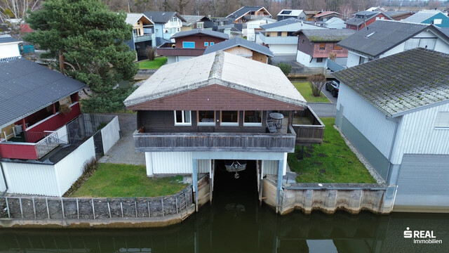 Ferienhaus am Bodensee - Wohnen direkt am Wasser mit Bootsgarage