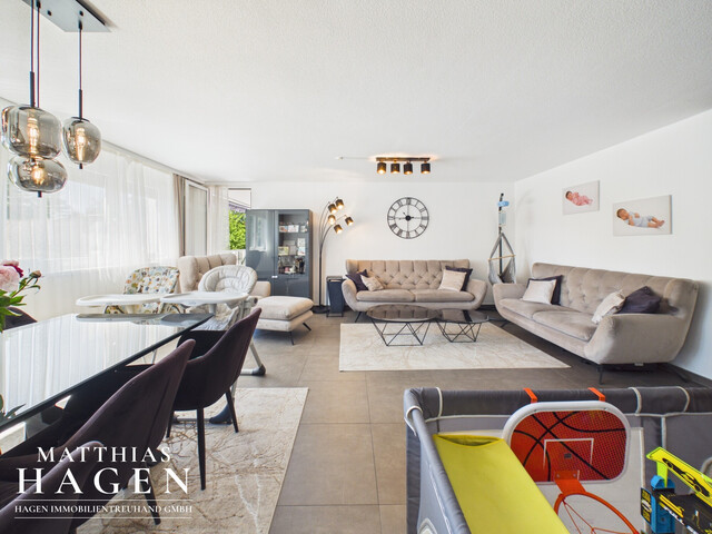 3-Zimmer-Dachgeschosswohnung mit großem Wohnbereich