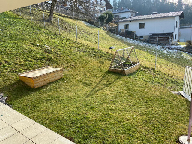 4-Zimmerwohnung in ruhiger, grenznaher Lage 