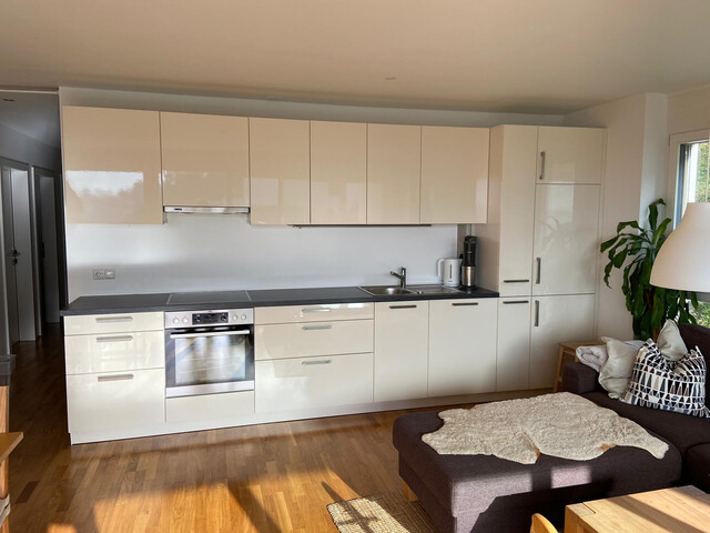 4-Zimmerwohnung in ruhiger, grenznaher Lage 