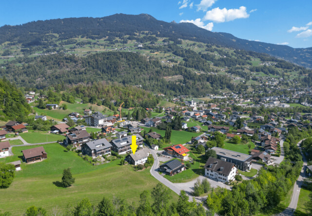 Zwischen Bergen und Tradition – Grundstück mit Altbestand in Tschagguns