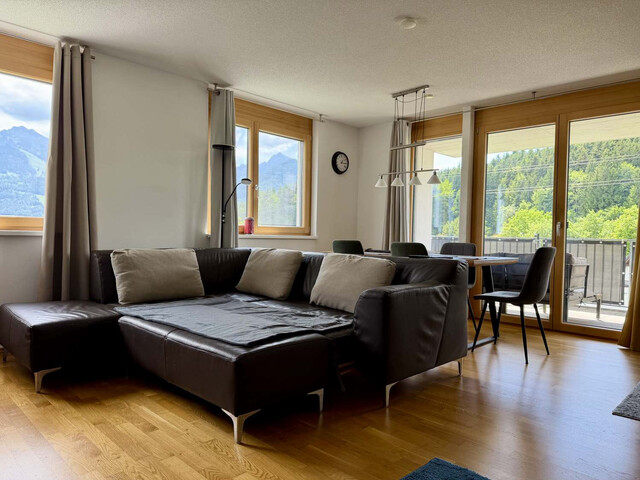 Moderne 3-Zimmerwohnung mit Terrasse