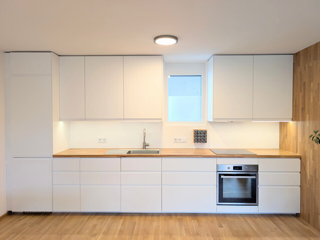 provisionsfrei  - moderne, helle 2 Zimmer-Wohnung mit großem Balkon