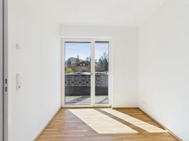 Exklusive 4-Zimmer-Maisonette-Wohnung mit Garten - Top 2