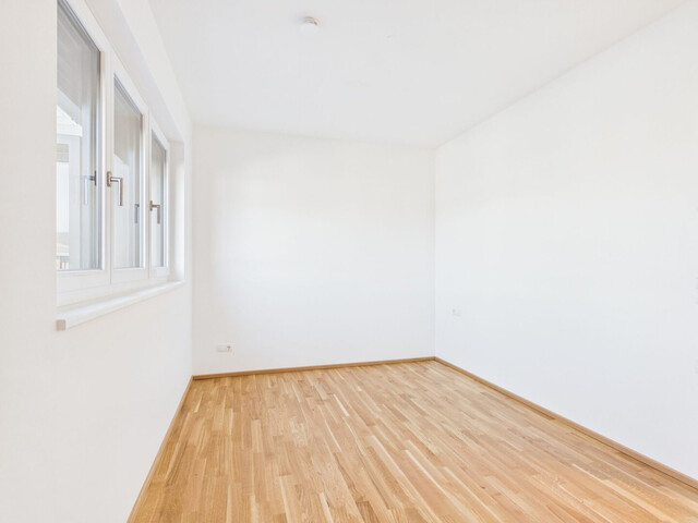 Exklusive 4-Zimmer-Maisonette-Wohnung mit Garten - Top 2