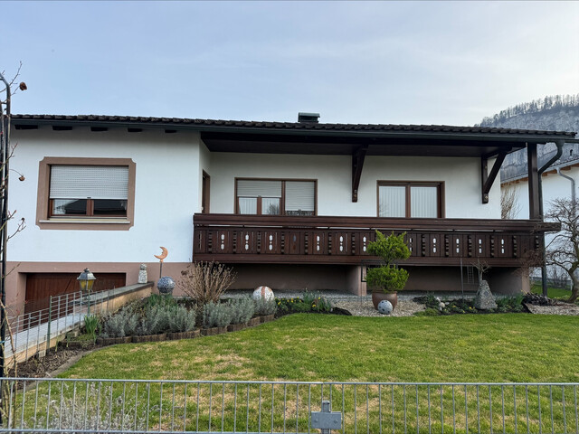 Gut gepflegter Bungalow komplett Unterkellert am Ortsrand von Götzis mit schönem Garten