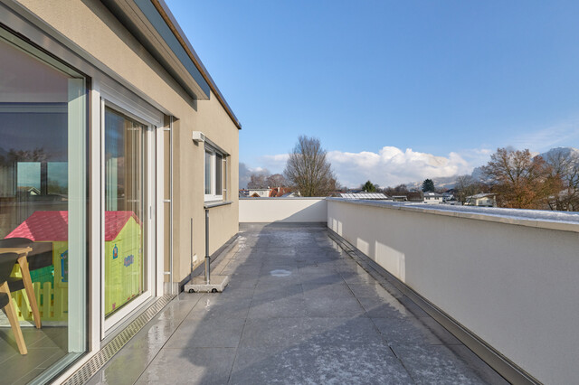 Modernes, lichtdurchflutetes Penthouse 
in exklusiver Kleinwohnanlage