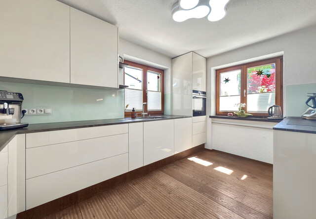 Großzügig, gepflegt und gut gelegen – Ihr perfektes Familienhaus im Rheindelta