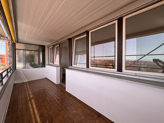 "ohne Provision" wunderbare Aussicht! 2,5 Zimmer Wohnung mit verglastem Balkon