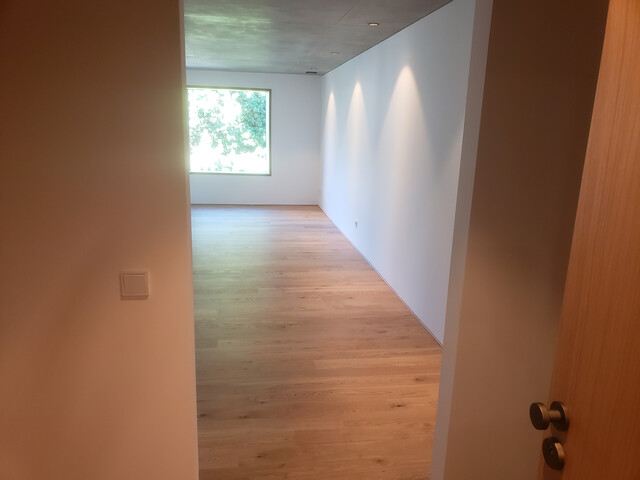 Moderne und hochwertige 2-Zimmer-Wohnung mit Loggia und TG-Platz