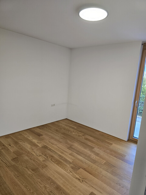 Helle 2-Zimmerwohnung mit Loggia