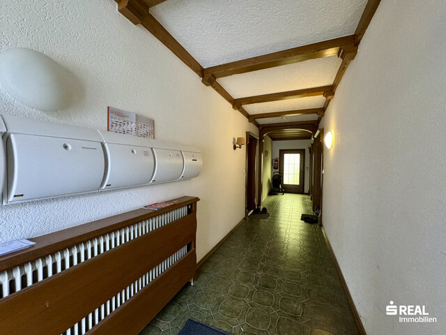 Großes Mehrfamilienhaus mit 5 Wohnungen