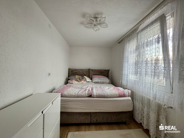 Großes Mehrfamilienhaus mit 5 Wohnungen