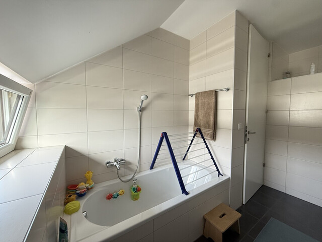 Exklusive 4-Zimmer-Dachgeschosswohnung in unmittelbarer Seenähe in Hard zu vermieten