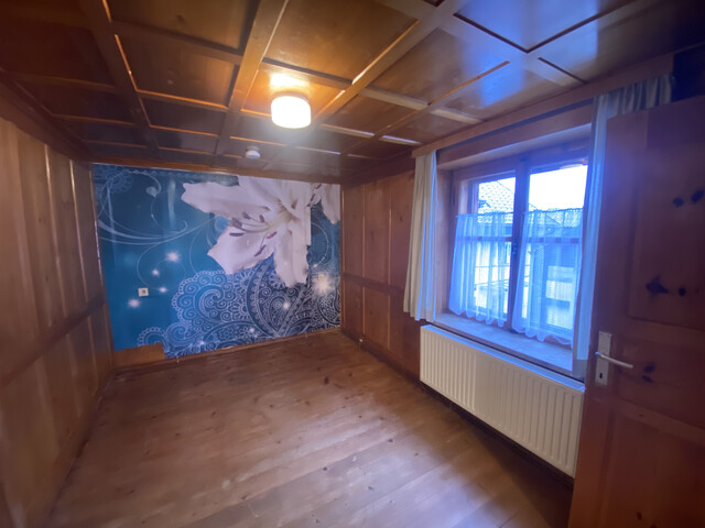 "ohne Provision" geräumige, teilmöblierte 4,5 Zimmer Wohnung