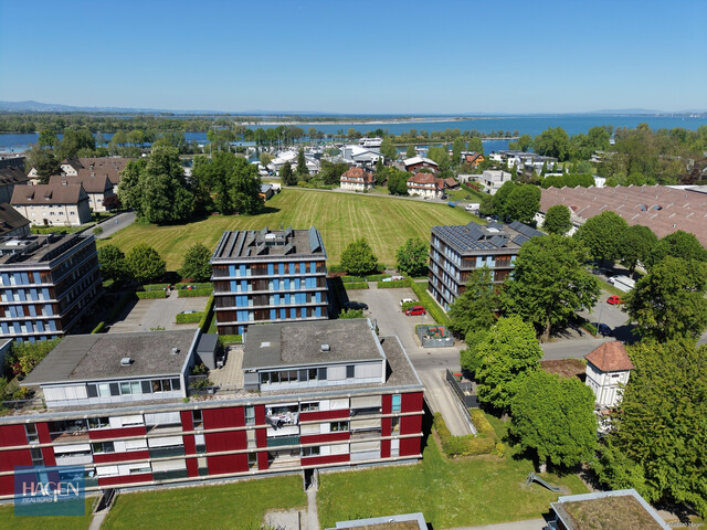 Seenahe Dachgeschossresidenz mit Panorama & Privatsphäre in Hard