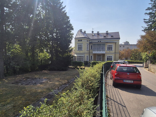 Repräsentative Jahrhundertwende-Villa in Bad Vöslau - Wohnen/Büro