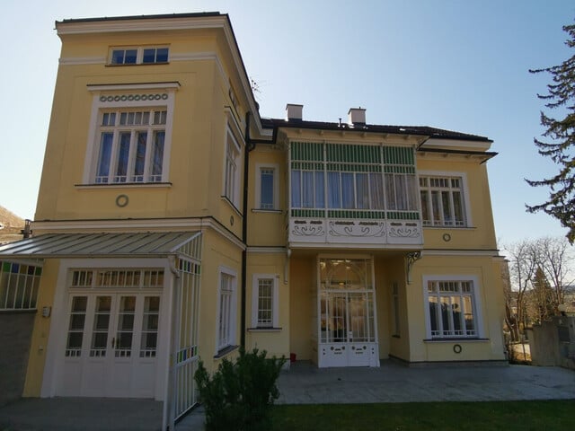 Repräsentative Jahrhundertwende-Villa in Bad Vöslau - Wohnen/Büro