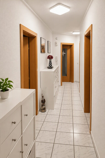 Schöne 3-Zimmer-Terrassenwohnung, inkl. Tiefgaragen-und Außenstellplatz von Privat 