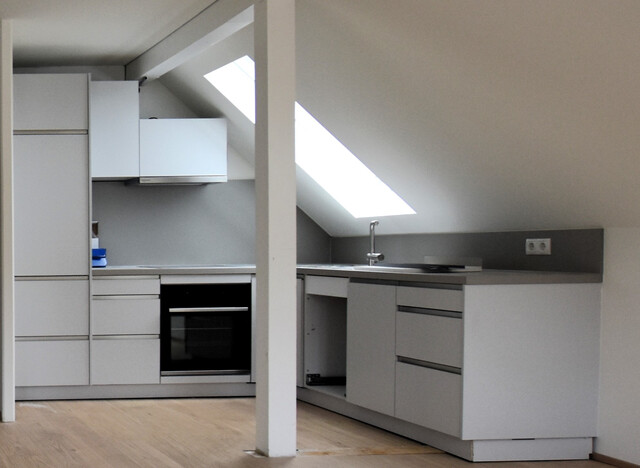 NEU sanierte und helle 3-Zimmer-Dachgeschosswohnung, Zentrum Wolfurt